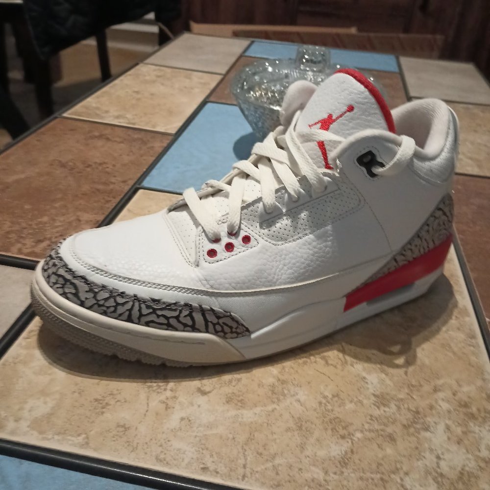 Air Jordan Retro 3 Cement